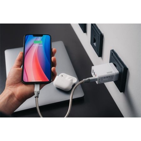 Sieťová nabíjačka, 1xUSB-C PD (20W), USB-A QC 3.0, 2xUSB-A (10W), VERBATIM, biela